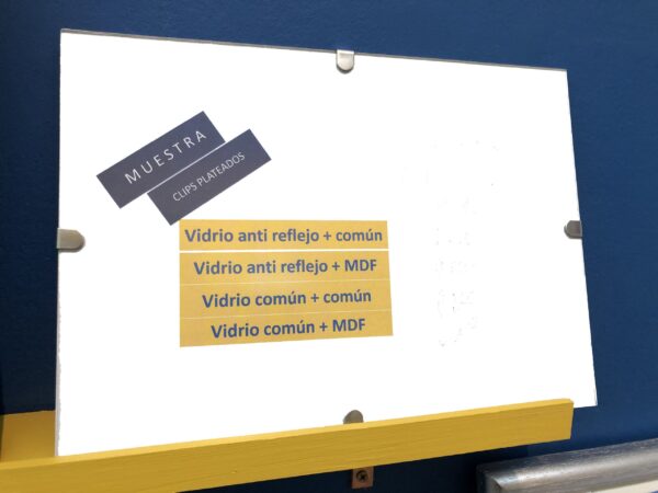 Vidrio + vidrio + clips - Imagen 3